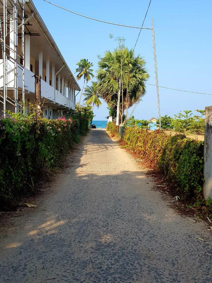 Breeze Guest House Trincomalee Exteriér fotografie