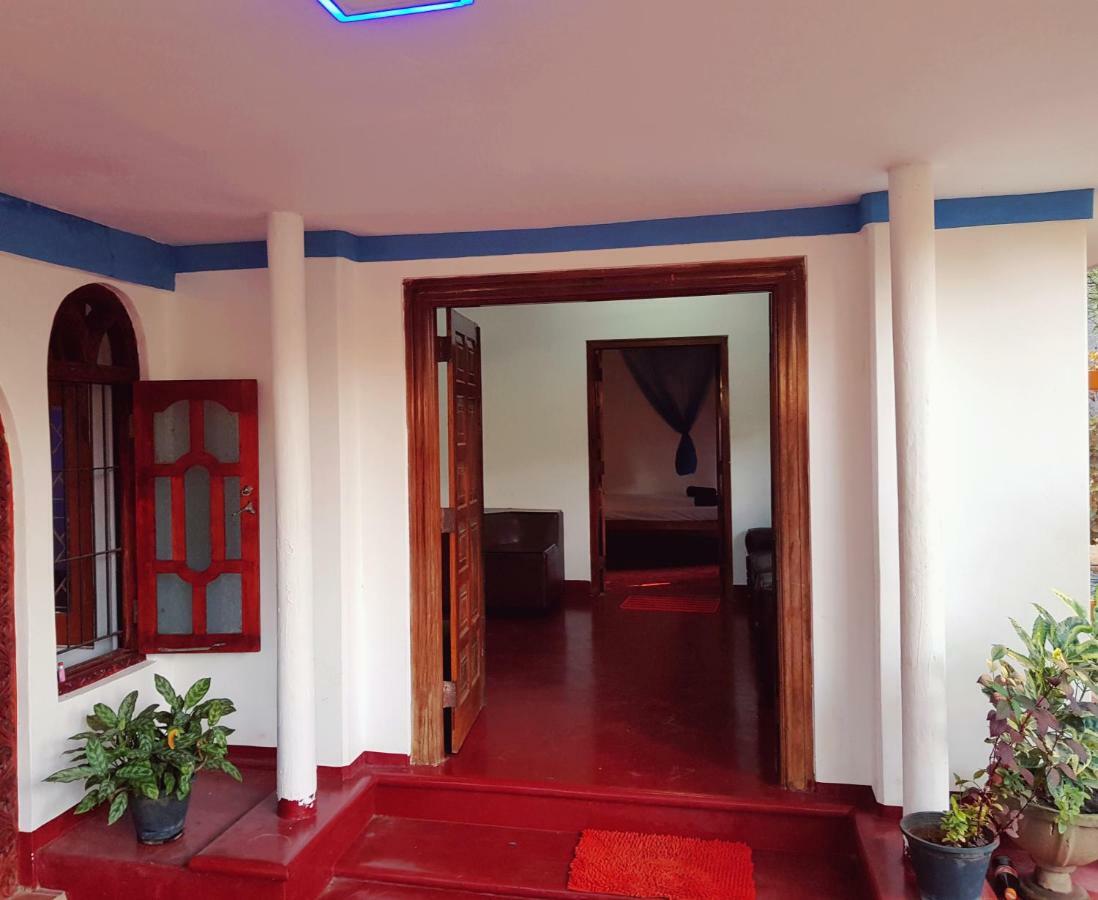 Breeze Guest House Trincomalee Exteriér fotografie